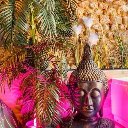 Jade Hammam & Jacuzzi *