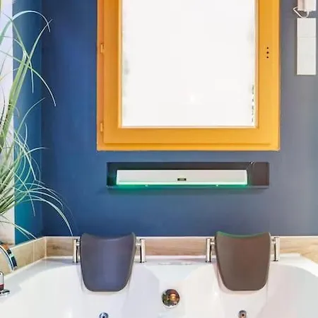 Jade Hammam & Jacuzzi Apartamento Brie-Comte-Robert